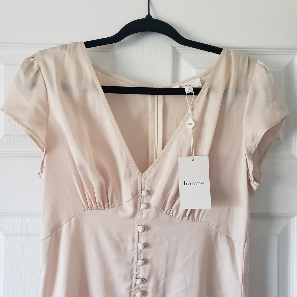 Böhme Emersyn Dress Champagne V-Neck Silky Flow Elopement Gown - Picture 6 of 13